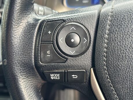 Toyota Rav4 2.2 RAV4 Invincible D-4D Auto 4WD 5dr 19