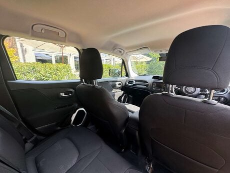 Jeep Renegade 1.4 Renegade Longitude Auto 5dr 18