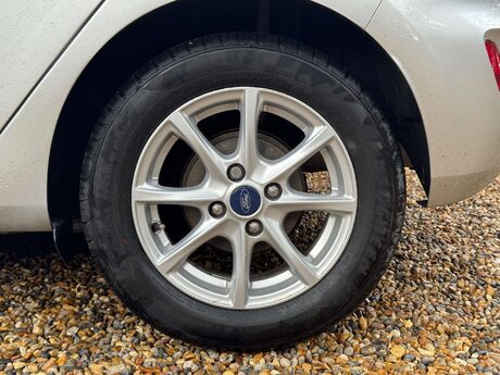 Ford Fiesta 1.0 Fiesta Titanium T 5dr 29