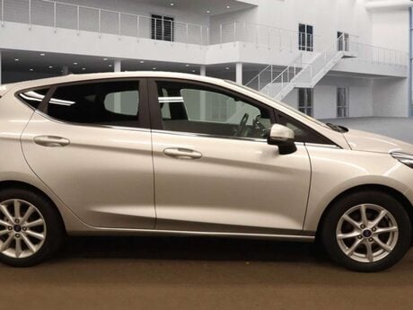 Ford Fiesta 1.0 Fiesta Titanium T 5dr 9