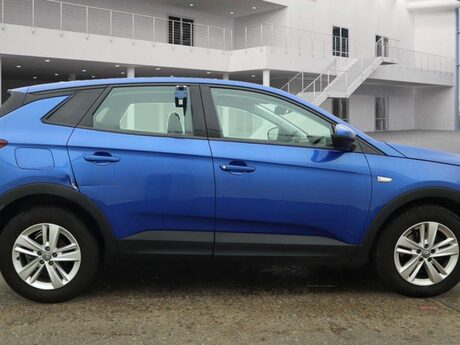 Vauxhall Grandland X 1.2 Grandland X SE T S/S 5dr 9