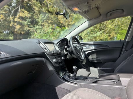 Vauxhall Insignia 1.4 Insignia SRi Nav S/S 5dr 18