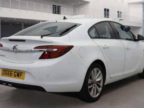 Vauxhall Insignia 1.4 Insignia SRi Nav S/S 5dr 4