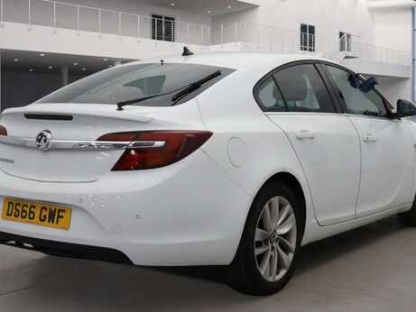 Vauxhall Insignia 1.4 Insignia SRi Nav S/S 5dr 3