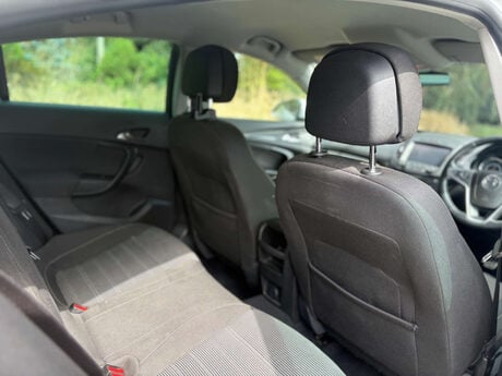 Vauxhall Insignia 1.4 Insignia SRi Nav S/S 5dr 21