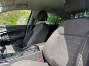 Vauxhall Insignia 1.4 Insignia SRi Nav S/S 5dr 28