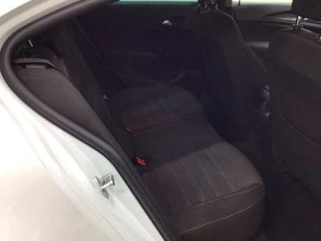 Vauxhall Insignia 1.4 Insignia SRi Nav S/S 5dr 8