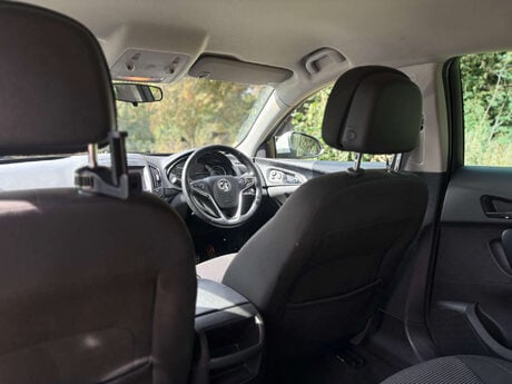 Vauxhall Insignia 1.4 Insignia SRi Nav S/S 5dr 27