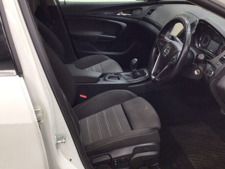 Vauxhall Insignia 1.4 Insignia SRi Nav S/S 5dr 9