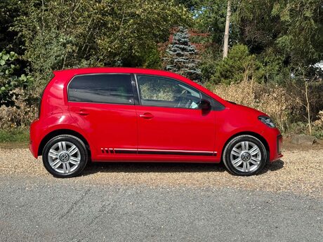 Volkswagen Up 1.0 Up by Beats 5dr 7