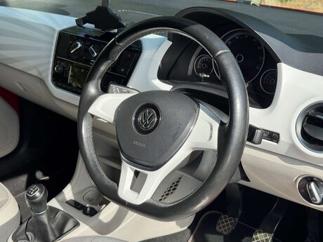 Volkswagen Up 1.0 Up by Beats 5dr 25