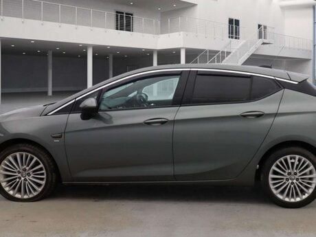 Vauxhall Astra 1.4i Turbo SRi Euro 6 5dr 9