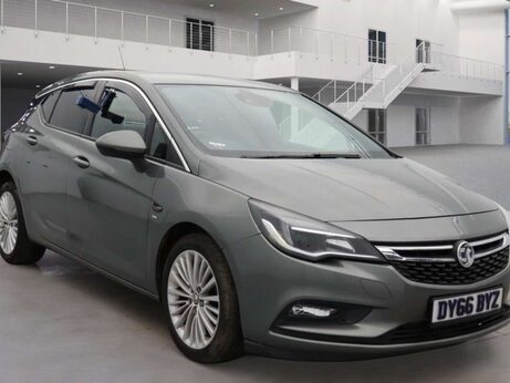 Vauxhall Astra 1.4i Turbo SRi Euro 6 5dr 4