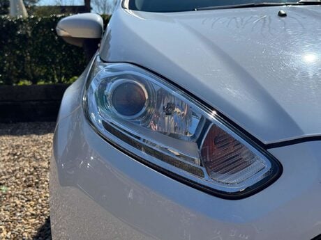 Ford Fiesta 1.0T EcoBoost Zetec S Euro 6 (s/s) 3dr 29