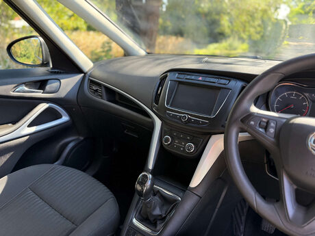 Vauxhall Zafira 1.4 Zafira Tourer Design T 5dr 16