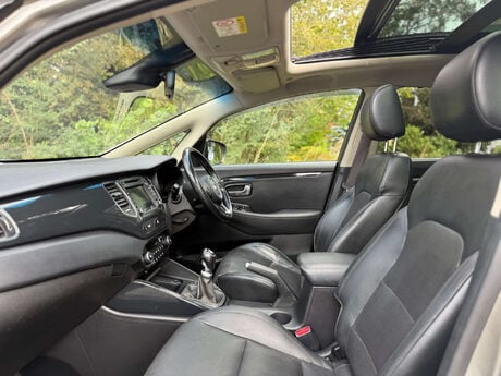 Kia Carens 1.7 Carens 3 Sat Nav EcoDynamics CRDi 5dr 35