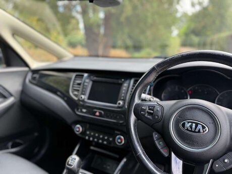 Kia Carens 1.7 Carens 3 Sat Nav EcoDynamics CRDi 5dr 9