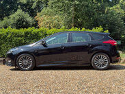 Ford Focus 1.0T EcoBoost ST-Line Euro 6 (s/s) 5dr 10