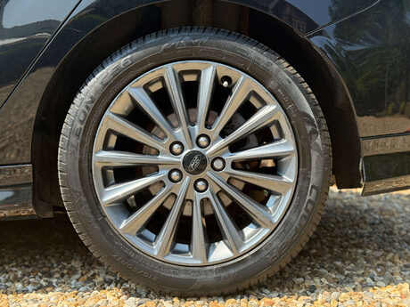 Ford Focus 1.0T EcoBoost ST-Line Euro 6 (s/s) 5dr 18
