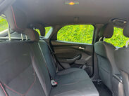 Ford Focus 1.0T EcoBoost ST-Line Euro 6 (s/s) 5dr 35