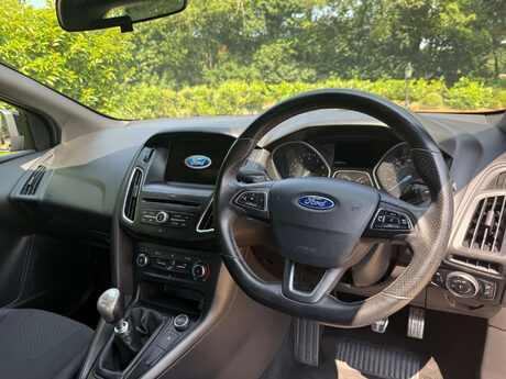 Ford Focus 1.0T EcoBoost ST-Line Euro 6 (s/s) 5dr 19