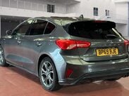 Ford Focus 1.0 Focus ST-Line 5dr 3