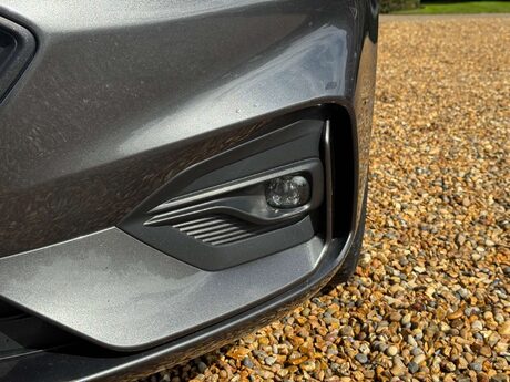 Ford Focus 1.0 Focus ST-Line 5dr 25
