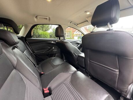 Ford Focus 1.0 Focus Titanium X 5dr 15