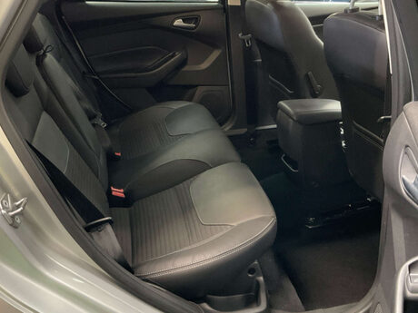 Ford Focus 1.0 Focus Titanium X 5dr 7