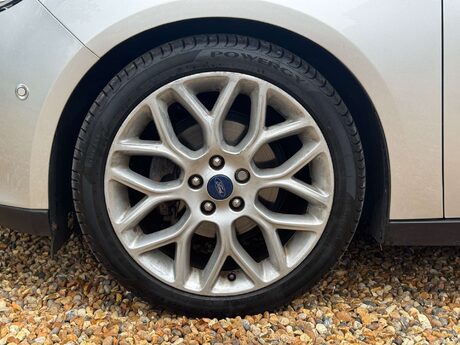 Ford Focus 1.0 Focus Titanium X 5dr 23