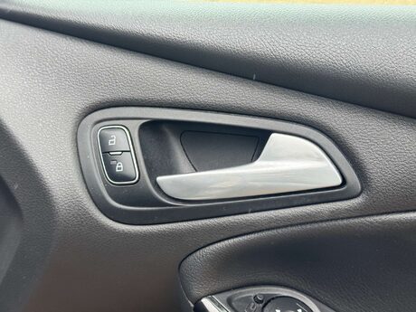 Ford Focus 1.0 Focus Titanium X 5dr 19