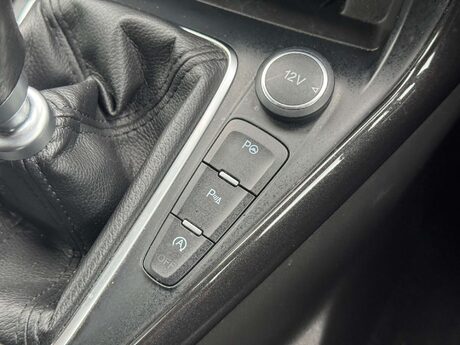 Ford Focus 1.0 Focus Titanium X 5dr 22