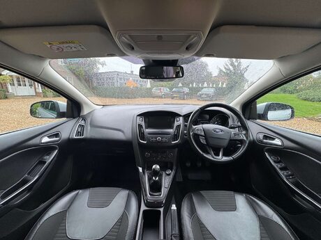 Ford Focus 1.0 Focus Titanium X 5dr 10