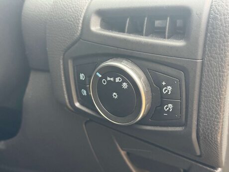 Ford Focus 1.0 Focus Titanium X 5dr 18