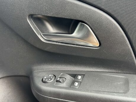 Vauxhall Corsa 1.2 Corsa SE Premium 5dr 29