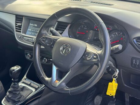 Vauxhall Crossland X 1.2 Crossland  X SE Ecotec S/S 5dr 17
