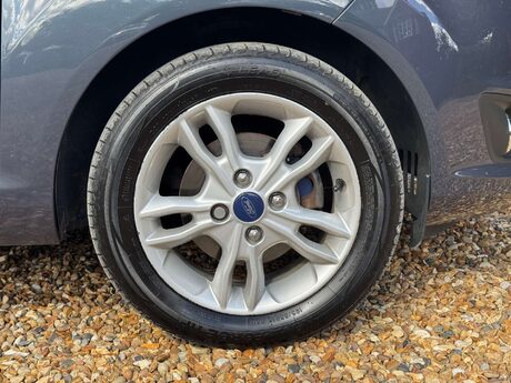 Ford Fiesta 1.2 Fiesta Zetec 5dr 24