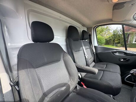 Vauxhall Vivaro 1.6 Vivaro  2900 Sportive CDTi 9