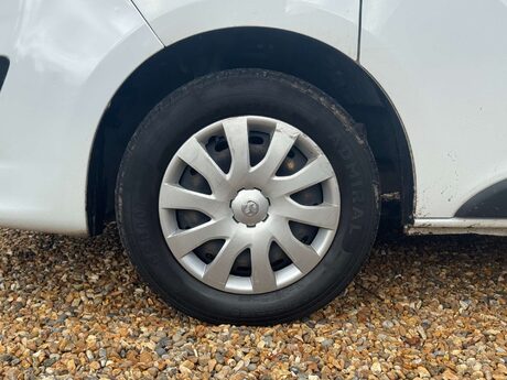 Vauxhall Vivaro 1.6 Vivaro  2900 Sportive CDTi 18