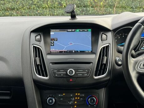 Ford Focus 1.0 Focus Zetec S 5dr 33