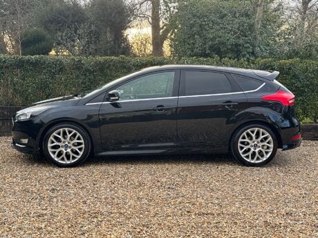 Ford Focus 1.0 Focus Zetec S 5dr 9