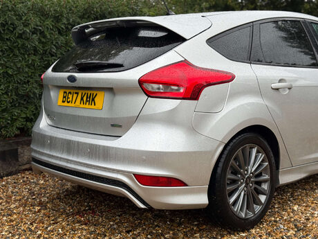 Ford Focus 1.0 Focus ST-Line 5dr 18