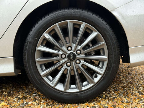 Ford Focus 1.0 Focus ST-Line 5dr 39