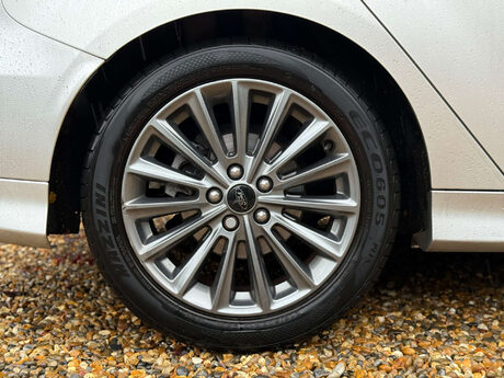 Ford Focus 1.0 Focus ST-Line 5dr 41