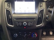 Ford Focus 1.0 Focus ST-Line 5dr 9