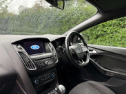 Ford Focus 1.0 Focus ST-Line 5dr 21