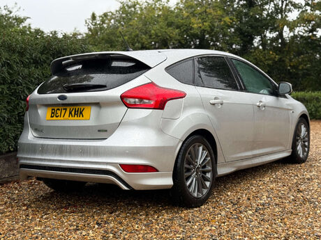 Ford Focus 1.0 Focus ST-Line 5dr 17