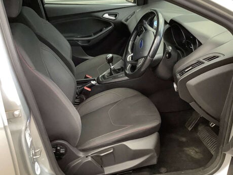 Ford Focus 1.0 Focus ST-Line 5dr 11