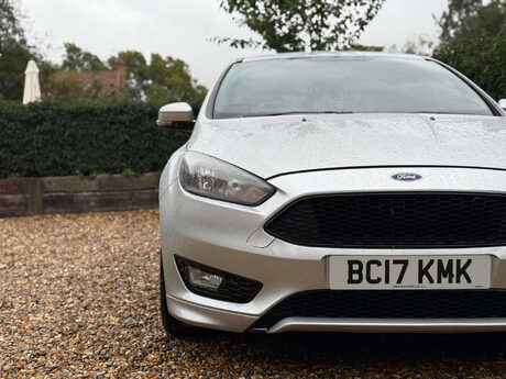 Ford Focus 1.0 Focus ST-Line 5dr 4