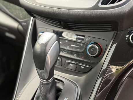 Ford Kuga 1.5 Kuga ST-Line 4x4 Auto 4WD 5dr 1